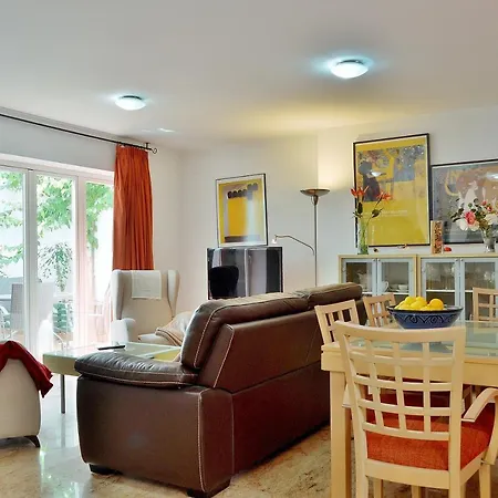 Sunshine Villa